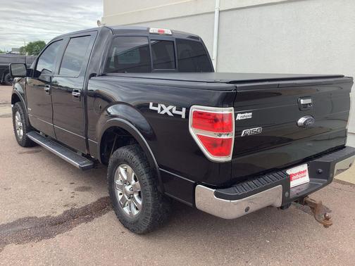 Tuxedo Black Metallic 2014 Ford F-150 Lariat
