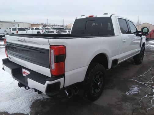 2025 Ford F-250 Platinum