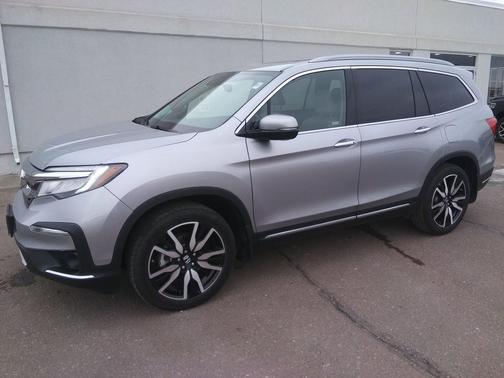 2019 Honda Pilot Touring 8-Passenger