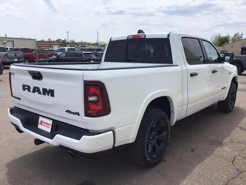 Bright White Clearcoat 2026 RAM 1500 Big Horn/Lone Star