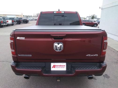 Delmonico Red Pearlcoat 2022 RAM 1500 Laramie