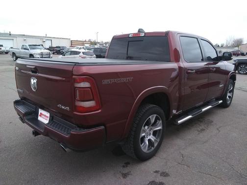 Delmonico Red Pearlcoat 2022 RAM 1500 Laramie