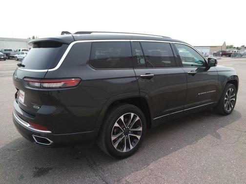 2022 Jeep Grand Cherokee L Overland