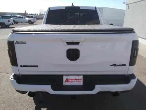 Bright White Clearcoat 2020 RAM 1500 Laramie