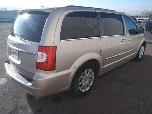 2015 Chrysler Town & Country Touring