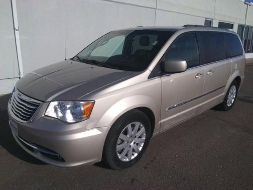 2015 Chrysler Town & Country Touring