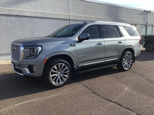 Sterling Metallic 2024 GMC Yukon Denali