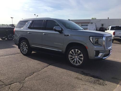 Sterling Metallic 2024 GMC Yukon Denali