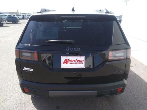 2026 Jeep Cherokee Laredo 4x4