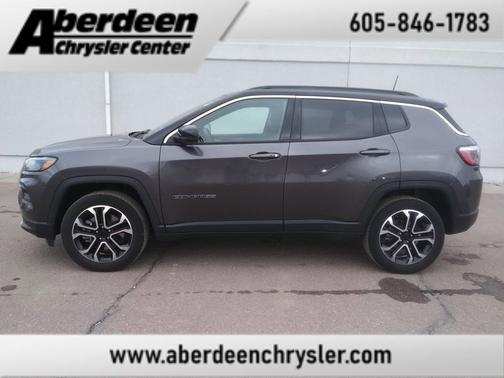 Granite Crystal Metallic Clearcoat 2023 Jeep Compass Limited