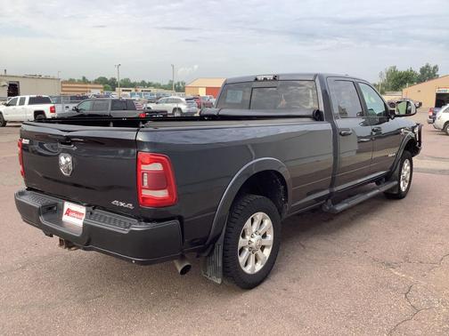 Maximum Steel Metallic Clearcoat 2019 RAM 3500 Laramie Crew Cab 4x4 8' Box