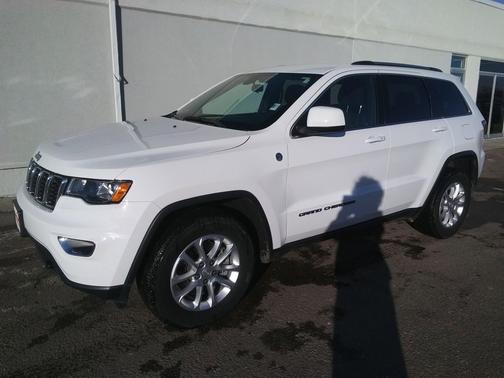 2021 Jeep Grand Cherokee Laredo