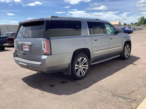 Satin Steel Metallic 2018 GMC Yukon XL Denali