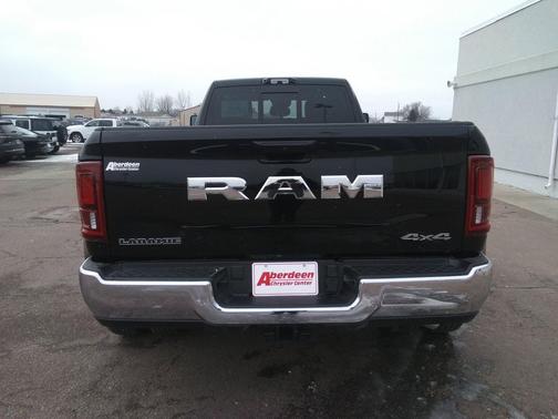 2026 RAM 3500 Laramie Crew Cab 4x4 8' Box