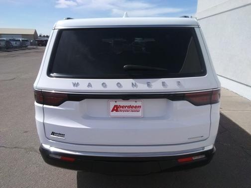 2023 Jeep Wagoneer Series II