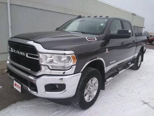 2021 RAM 2500 Big Horn Crew Cab 4x4 6'4' Box