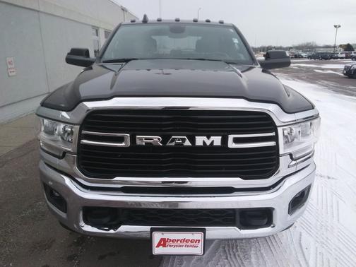 2021 RAM 2500 Big Horn Crew Cab 4x4 6'4' Box