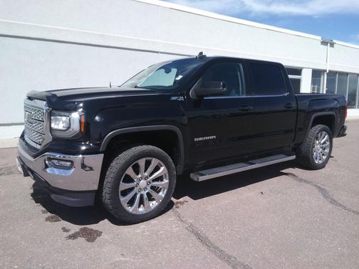 Onyx Black 2017 GMC Sierra 1500 SLE