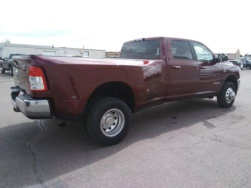 Delmonico Red Pearlcoat 2019 RAM 3500 Big Horn Crew Cab 4x4 8' Box