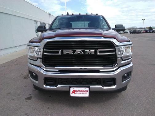 Delmonico Red Pearlcoat 2019 RAM 3500 Big Horn Crew Cab 4x4 8' Box