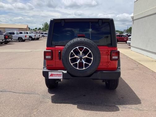 Firecracker Red Clearcoat 2026 Jeep Wrangler Sport S