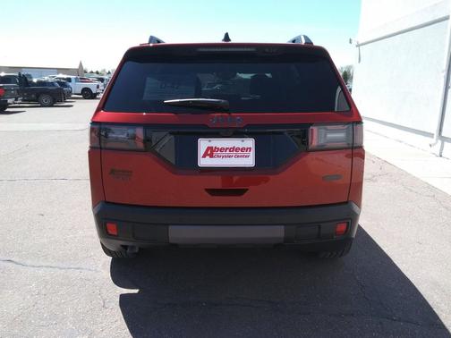 Red Hot Pearlcoat 2026 Jeep Cherokee Overland