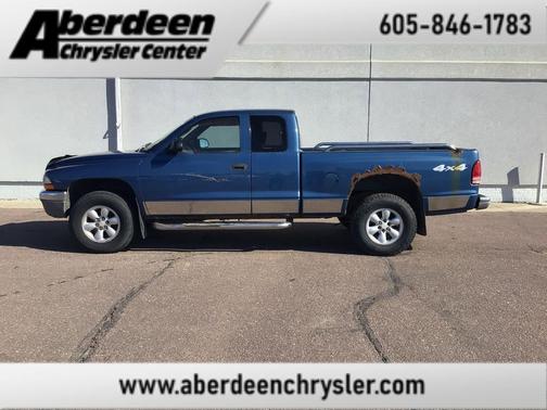 Blue 2004 Dodge Dakota SLT Club Cab