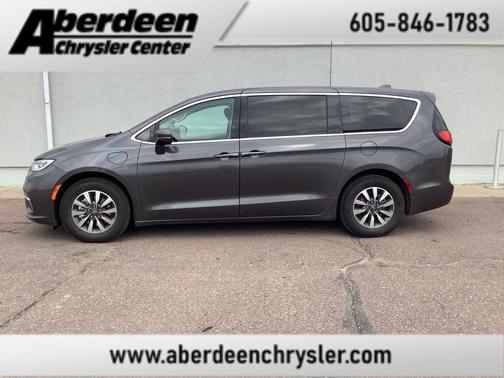 Granite Crystal Metallic Clearcoat 2022 Chrysler Pacifica Hybrid Touring L