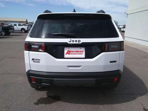 Bright White Clearcoat 2026 Jeep Cherokee Overland