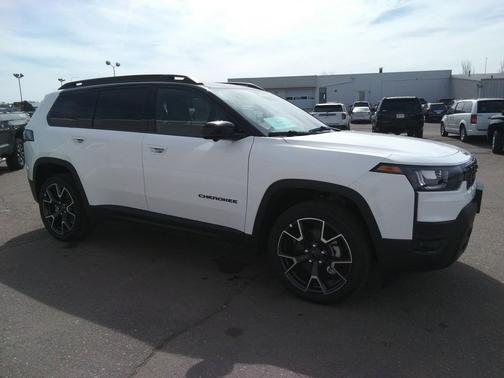 Bright White Clearcoat 2026 Jeep Cherokee Overland