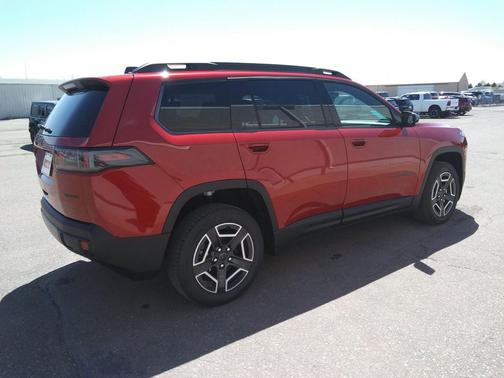 Red Hot Pearlcoat 2026 Jeep Cherokee Limited