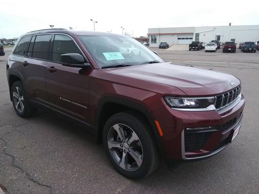 Velvet Red Pearlcoat 2026 Jeep Grand Cherokee Limited