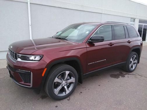 Velvet Red Pearlcoat 2026 Jeep Grand Cherokee Limited