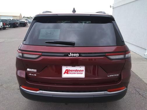 Velvet Red Pearlcoat 2026 Jeep Grand Cherokee Limited