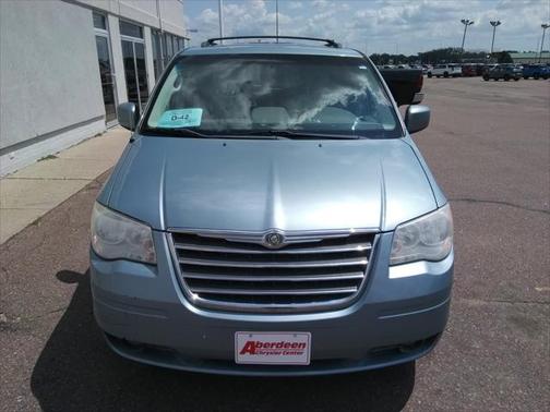 2009 Chrysler Town & Country Touring