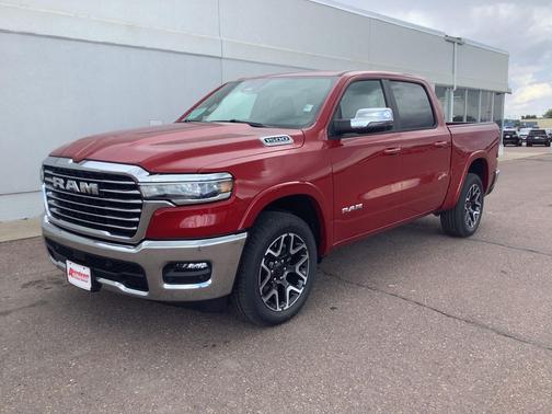 Molten Red Pearlcoat 2026 RAM 1500 Laramie