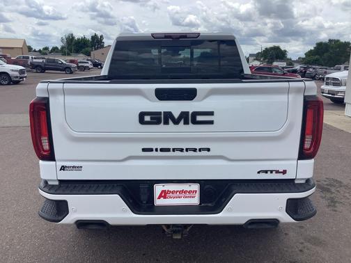 Summit White 2021 GMC Sierra 1500 AT4