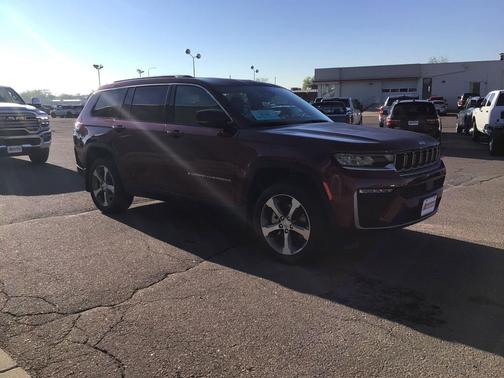 Velvet Red Pearlcoat 2026 Jeep Grand Cherokee L Limited