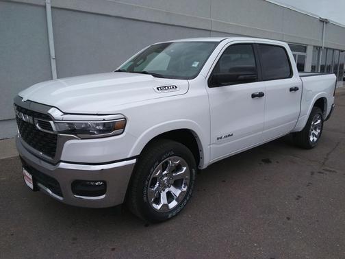 Bright White Clearcoat 2026 RAM 1500 Big Horn/Lone Star