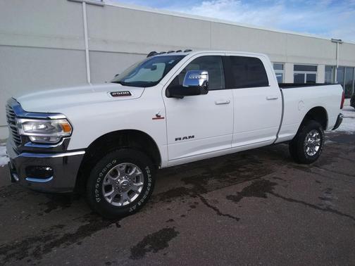 2024 RAM 2500 Laramie Crew Cab 4x4 6'4' Box