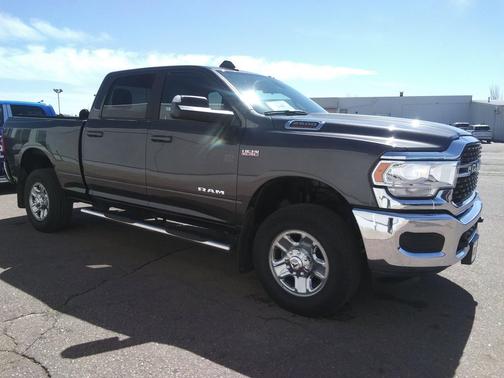 Granite Crystal Metallic Clearcoat 2022 RAM 2500 Big Horn Crew Cab 4x4 6'4' Box