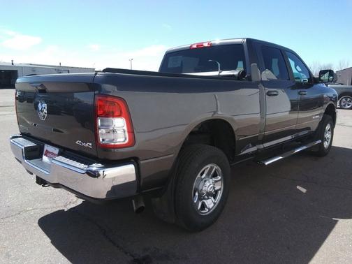 Granite Crystal Metallic Clearcoat 2022 RAM 2500 Big Horn Crew Cab 4x4 6'4' Box