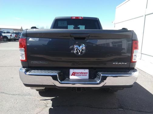 Granite Crystal Metallic Clearcoat 2022 RAM 2500 Big Horn Crew Cab 4x4 6'4' Box