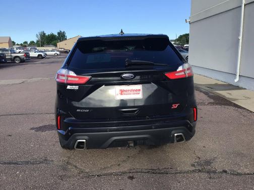 Agate Black Metallic 2019 Ford Edge ST
