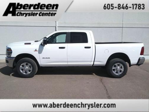 Bright White Clearcoat 2026 RAM 2500 Big Horn Crew Cab 4x4 6'4' Box
