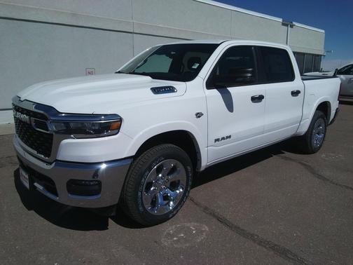 Bright White Clearcoat 2026 RAM 1500 Big Horn/Lone Star