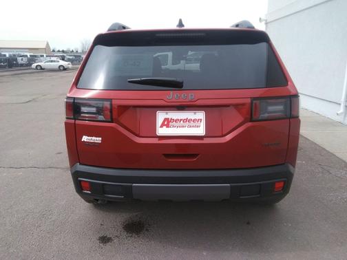 2026 Jeep Cherokee Laredo 4x4