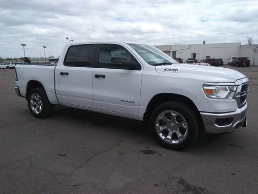 Bright White Clearcoat 2023 RAM 1500 Big Horn/Lone Star