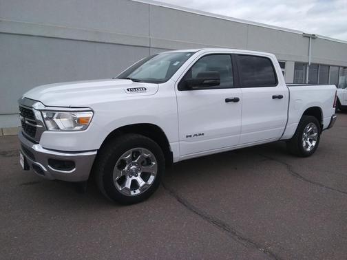 Bright White Clearcoat 2023 RAM 1500 Big Horn/Lone Star