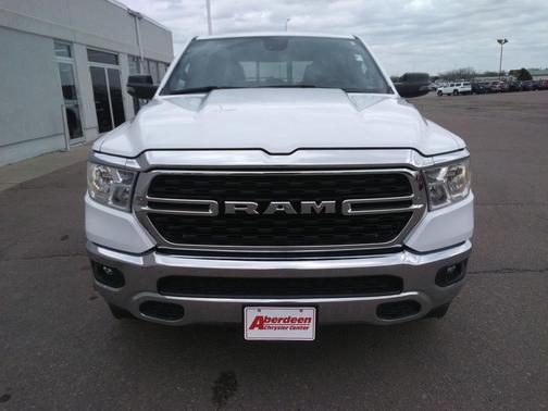 Bright White Clearcoat 2023 RAM 1500 Big Horn/Lone Star